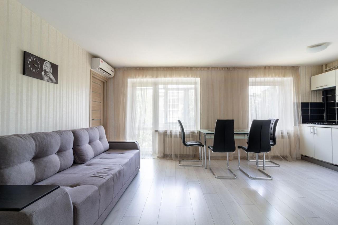 Center 2-bedroom Apartment