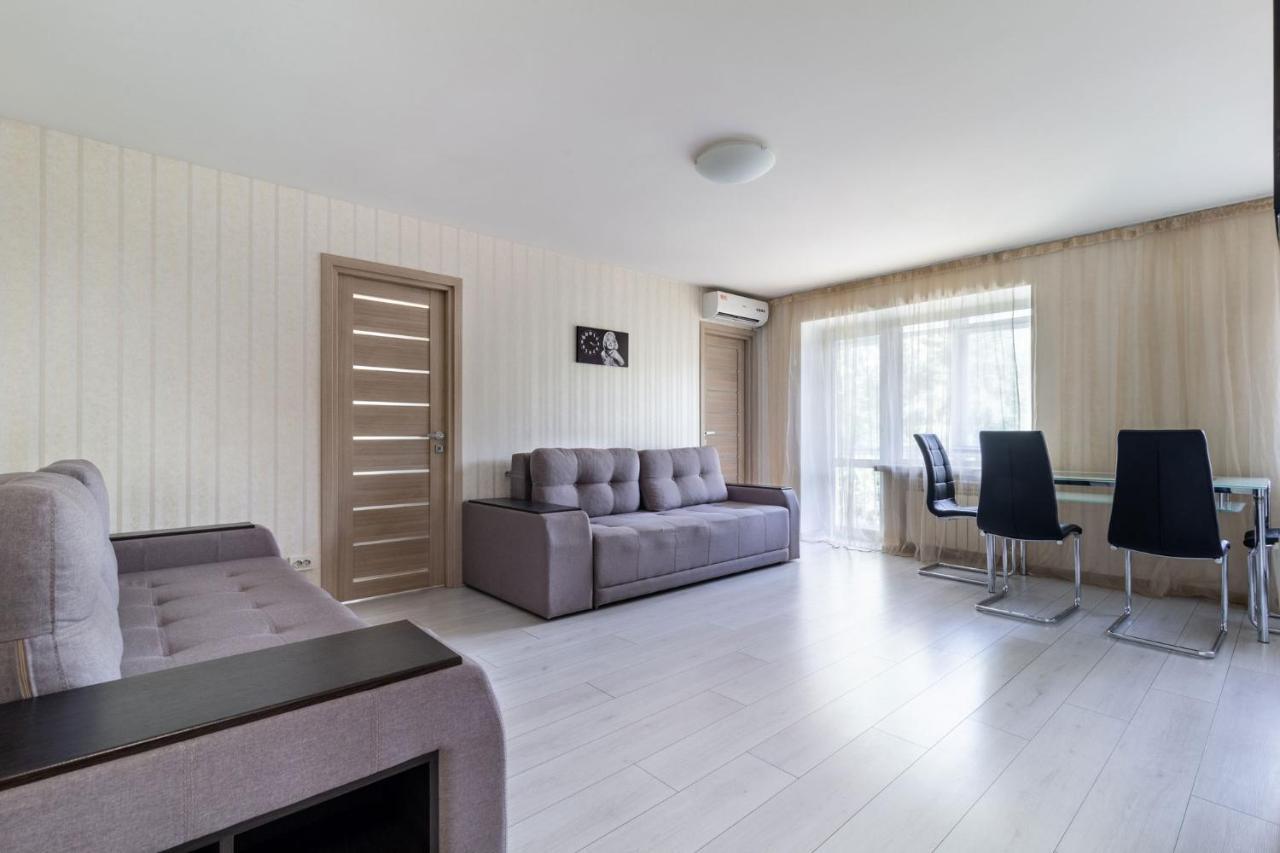 Center 2-bedroom Apartment
